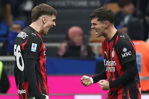 الإصابة تهدد ثنائي ميلان بالغياب عن مواجهة لاتسيو